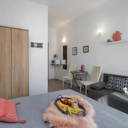 Naval Apartment